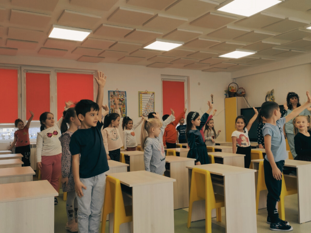 Akustische Behandlung im Kokiche Kindergarten Botevgrad