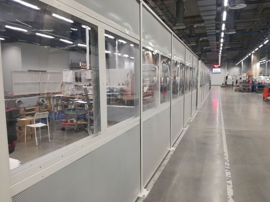 Industrielle Schallschutzwand in Maschinenfabrik