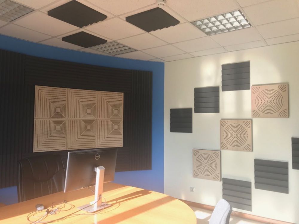 Akustik im Büro/Studio Ucha.se