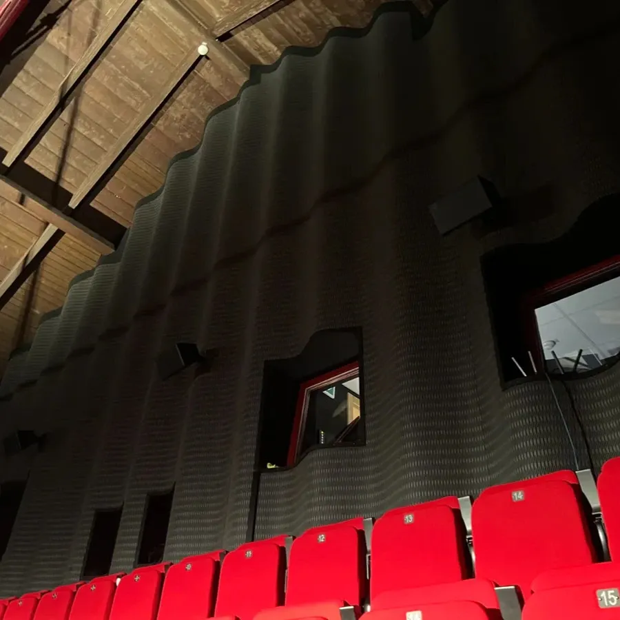 Akustische Sanierung des Arena-Theaters in Bratislava