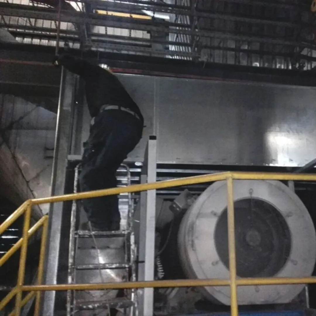 Schalldämmen von Elektrogeneratoren in SOLVAY SODI, 2015