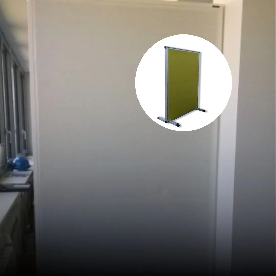 Akustischer Schirm in einem Büro mit Nachhall