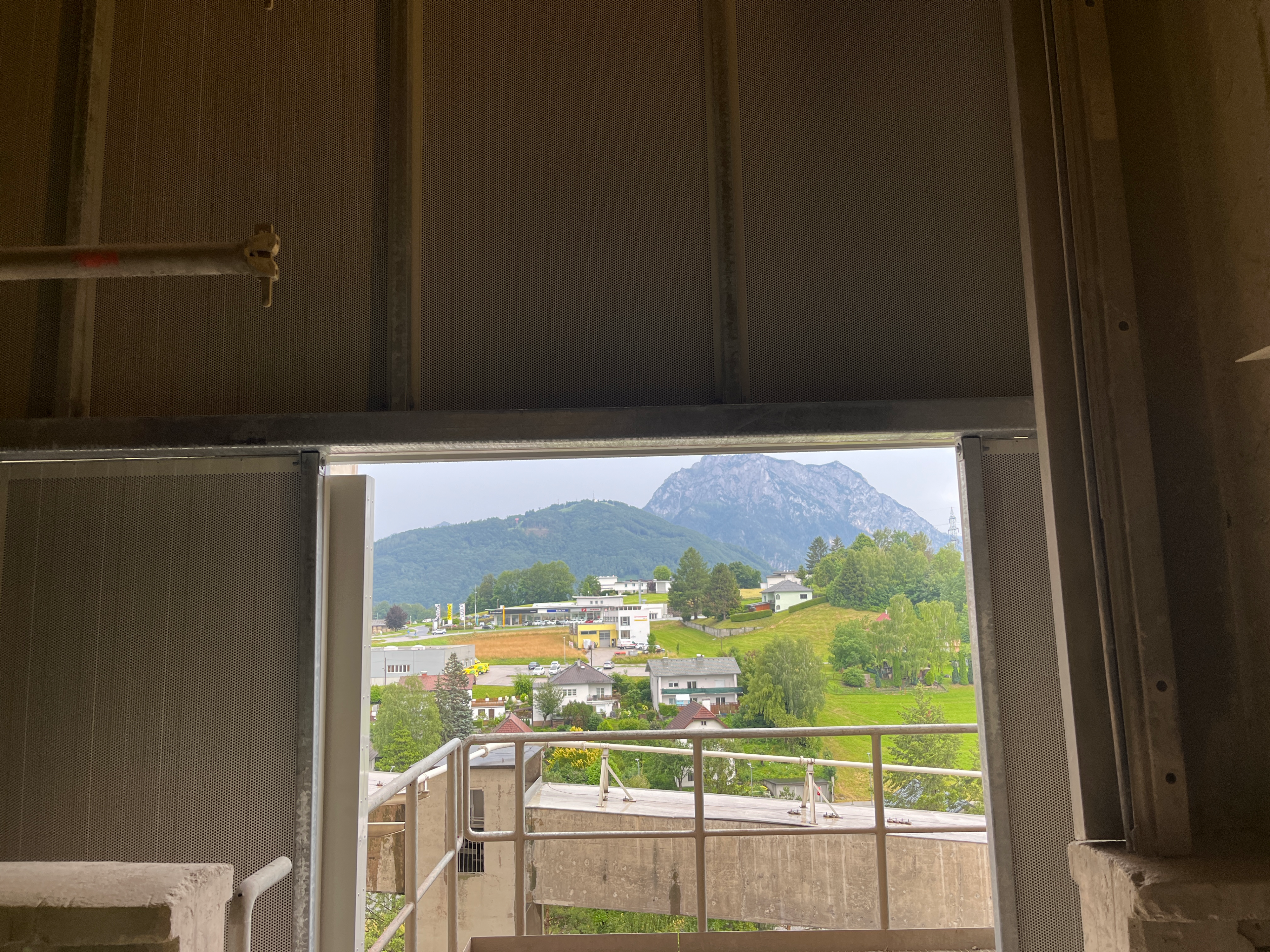 Schalldämmung einer Zementfabrik in Österreich