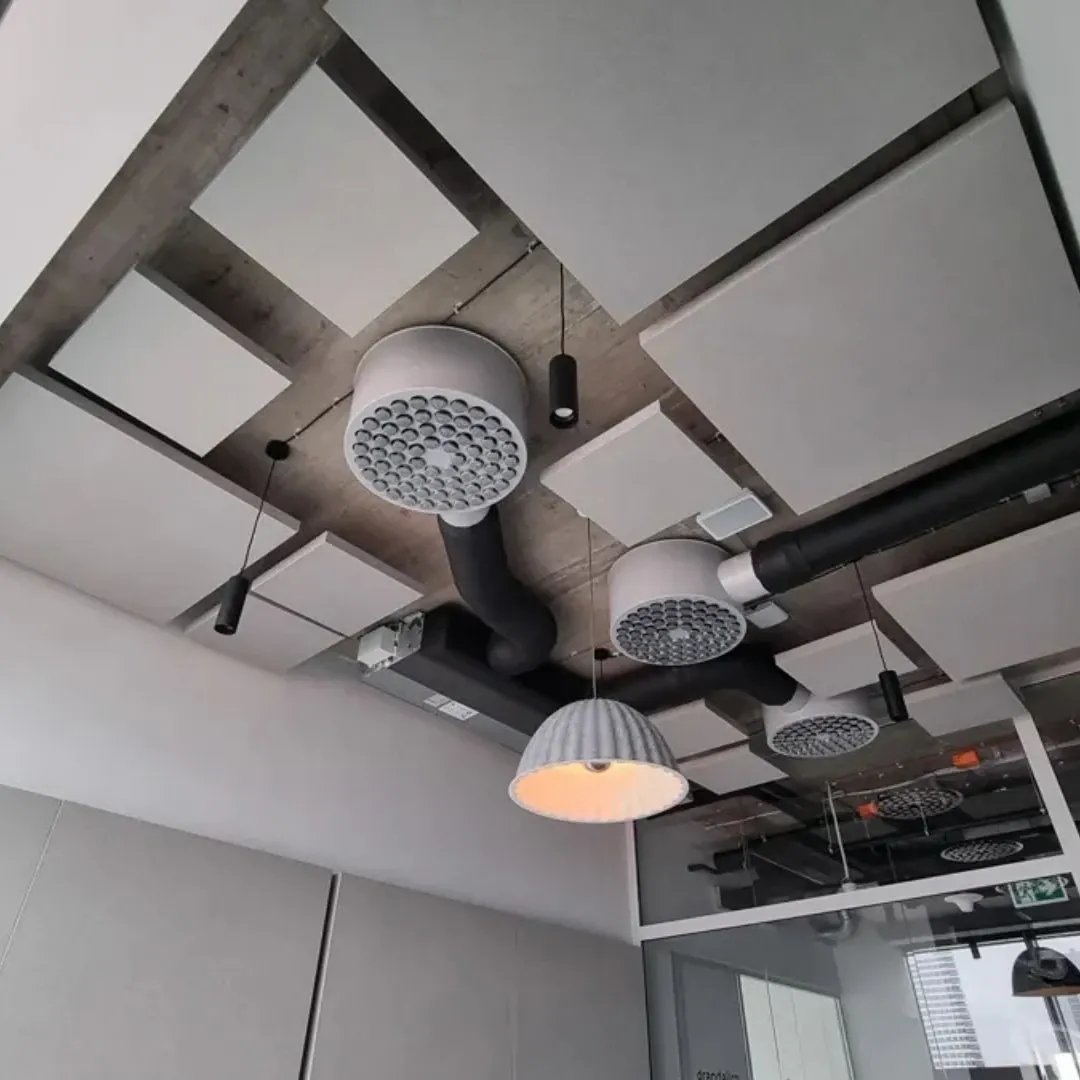 Akustische Behandlung für den HubHub Coworking Space in Bratislava