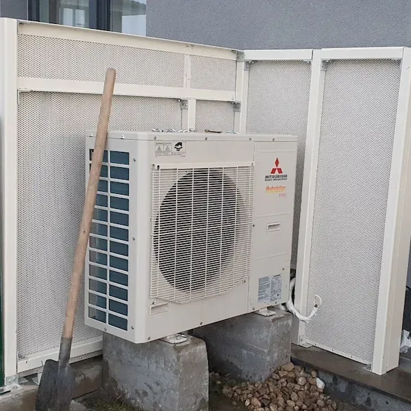 Schalldämmung einer Außenklimaanlage im Sofia Business Park