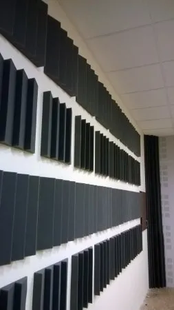 Verbesserung der Akustik in einem modernen offenen Theater