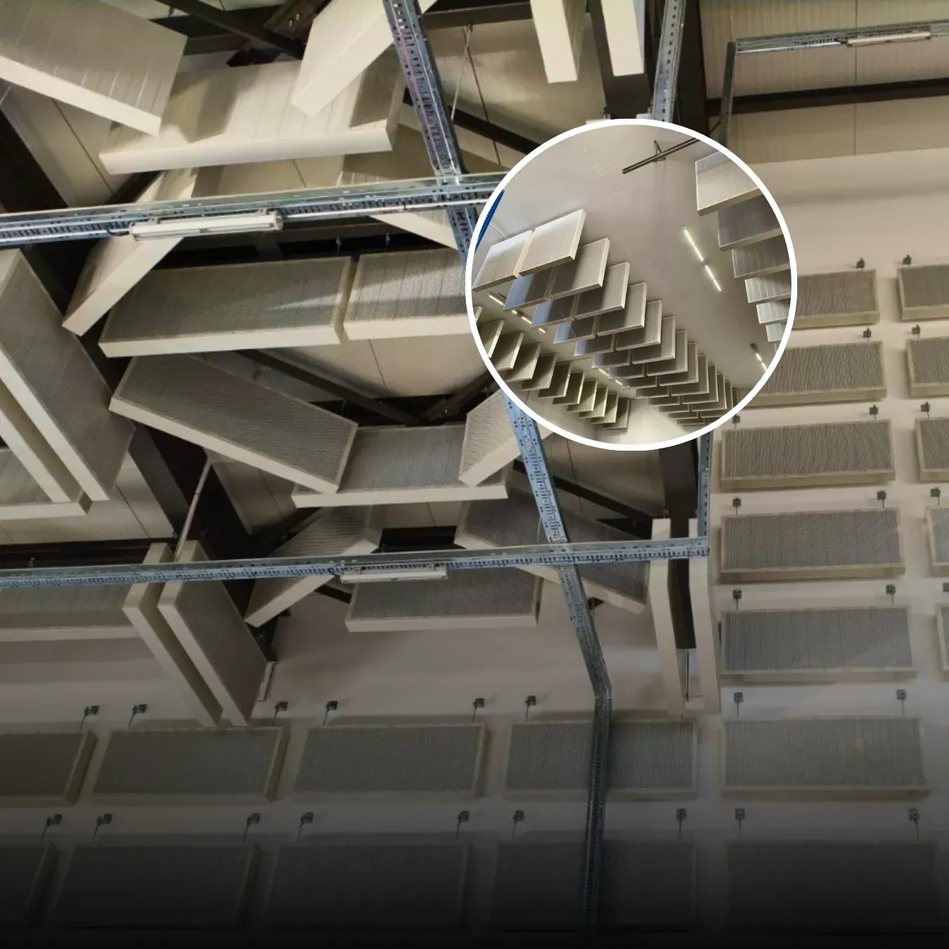 Akustische Behandlung einer Industriehalle für Excellpack