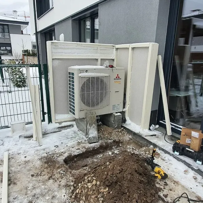 Schalldämmung einer Außenklimaanlage im Sofia Business Park