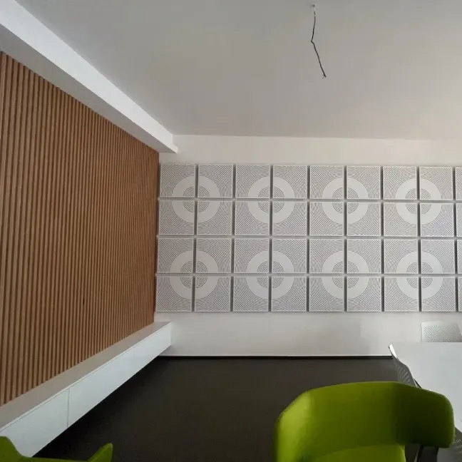 Echoreduzierung in multifunktionalen Büroräumen in Bratislava
