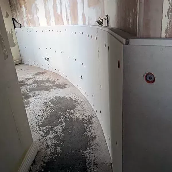 Behebung eines Aufzugsschachtgeräuschs in der Hilton Park Lane