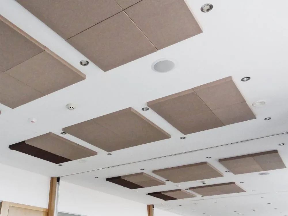 Akustische Deckenplatten für das EY-Büro in Bulgarien